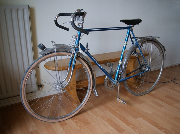 laine d'acier 0000 restaurer vélo vintage restauration nettoyer chrome cadre