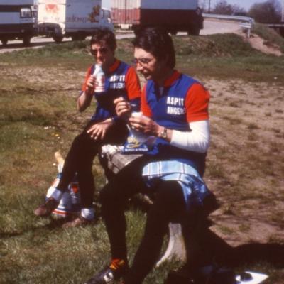 1979 04 13 Nicole et Loïc avant le départ de la Flèche Vélocio