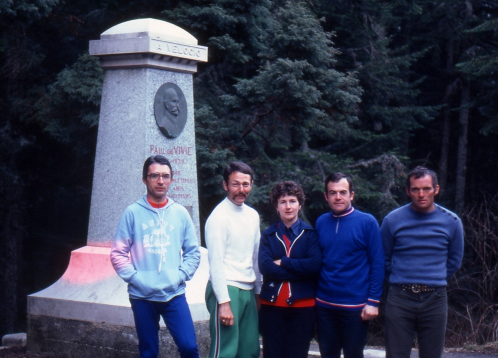 1982 Loïc Lionel Jocelyne Jean-Claude René au sommet du grand bois