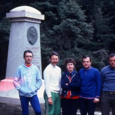 1982 Loïc Lionel Jocelyne Jean-Claude René au sommet du grand bois